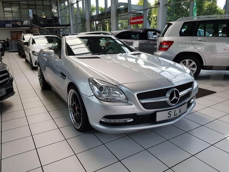 Gebraucht Mercedes SLK250 204 PS (150 kW) 2011 Silber Cabrio