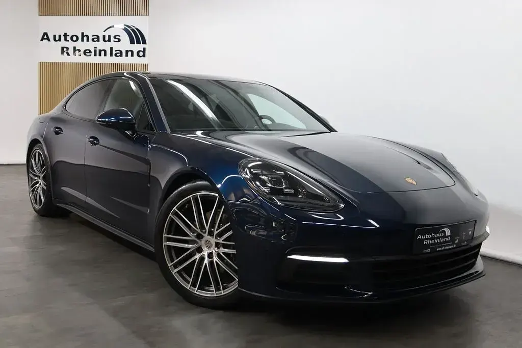 Gebraucht Porsche Panamera 4 330 PS (242 kW) 2018 Blau Kleinwagen