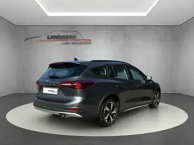 Gebraucht Ford Focus ST-Line 120 PS (88 kW) 2025 Magnetic grau (metallic) Kombi