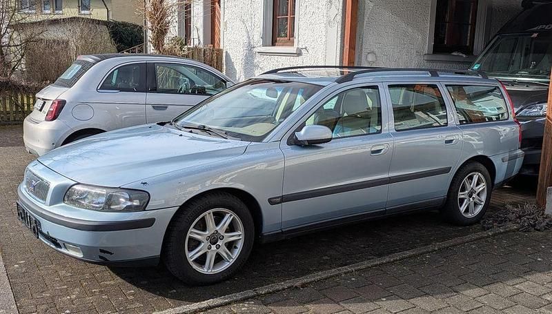 Gebraucht Volvo V70 140 PS (102 kW) 2002 Blau Kombi