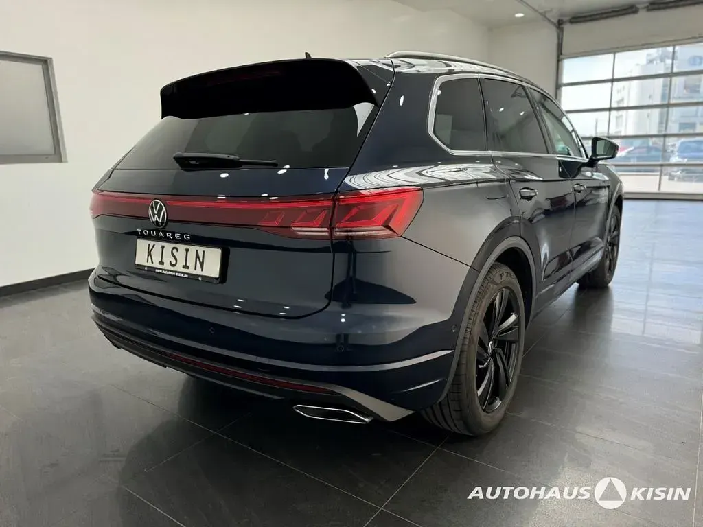 Gebraucht VW Touareg Elegance 286 PS (210 kW) 2025 Blau SUV