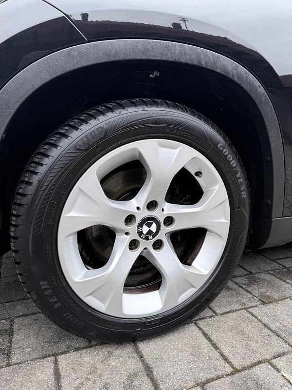 Gebraucht BMW X1 xLine 143 PS (105 kW) 2011 Schwarz SUV