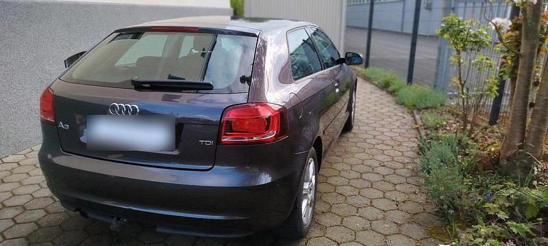 Second-hand Audi A3 Design 90 CP (66 kW) 2011 Mov Hatchback