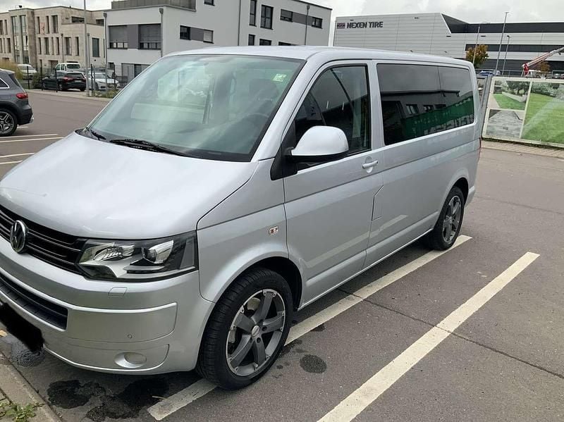 Gebraucht VW Multivan Comfortline 179 PS (131 kW) 2012 Silber Van