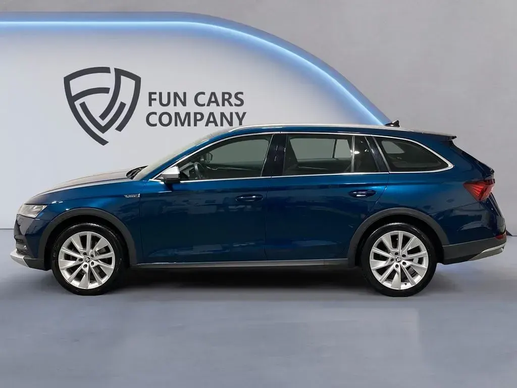 Gebraucht Skoda Octavia Scout 4x4 200 PS (147 kW) 2021 Blau Kombi