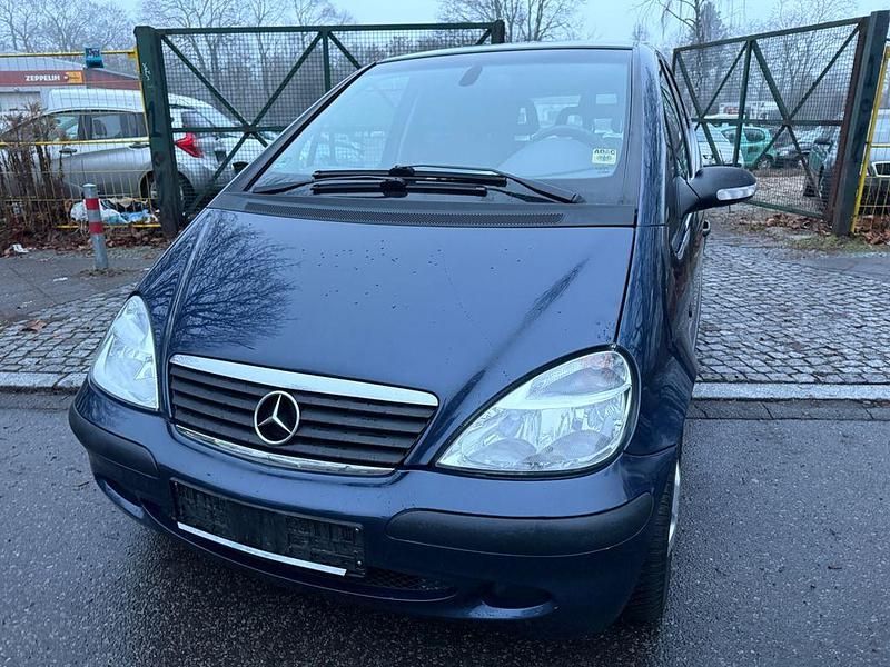 Blau Gebraucht 2004 Mercedes A160 Elegance Van / Kleinbus | 3.800 € (Etwas zu teuer) - Bild 1/4