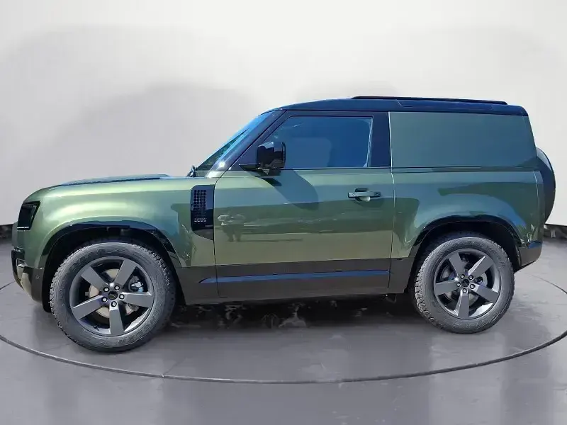 Neu Land Rover Defender SE Dynamic 250 PS (183 kW) 2026 Grün SUV