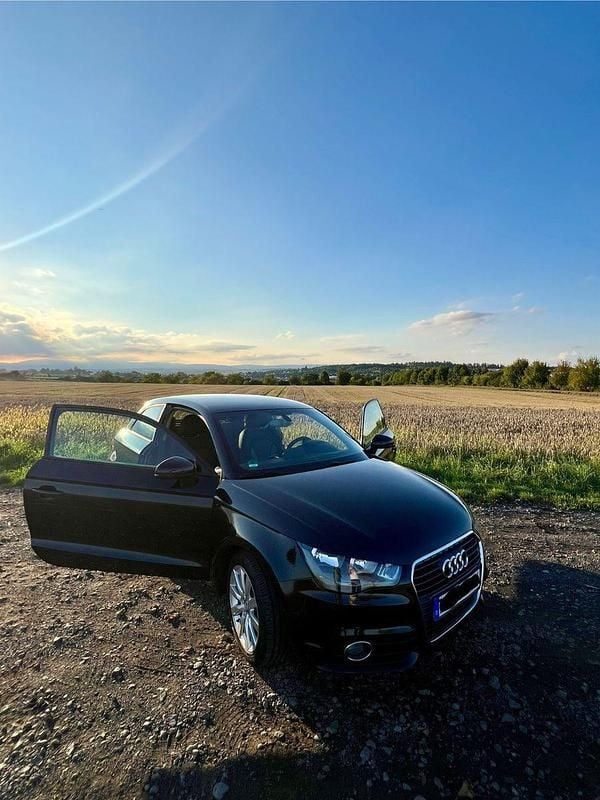 Second-hand Audi A1 Ambition 86 CP (63 kW) 2013 Negru Hatchback
