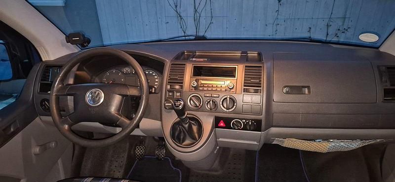 Gebraucht VW T5 105 PS (77 kW) 2007 Blau Van