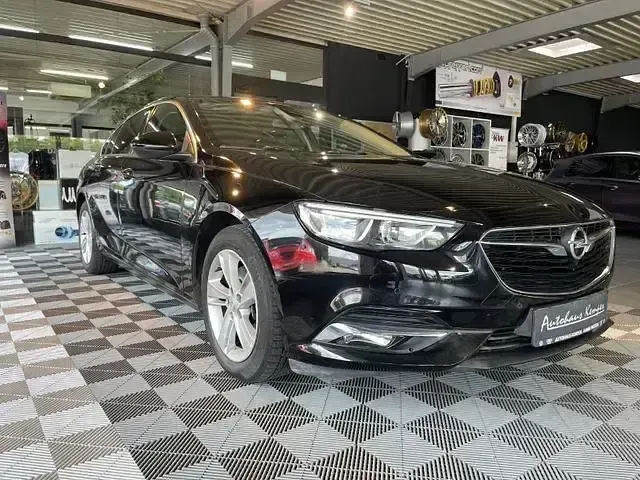 Gebraucht Opel Insignia Business Edition 136 PS (100 kW) 2018 Onyx schwarz (metallic) Limousine