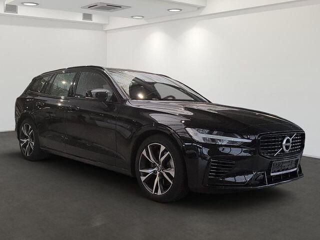 Gebraucht Volvo V60 R-Design 398 PS (292 kW) 2022 Purple (schwarz) Kombi