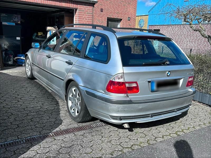 Usata BMW 320 150 CV (110 kW) 2004 Argento Station wagon