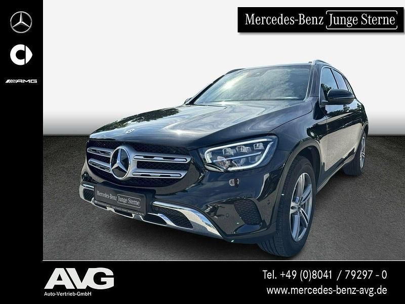 Lack obsidianschwarz Gebraucht 2022 Mercedes GLC200 SUV | 41.900 € (Guter Preis) - Bild 1/4