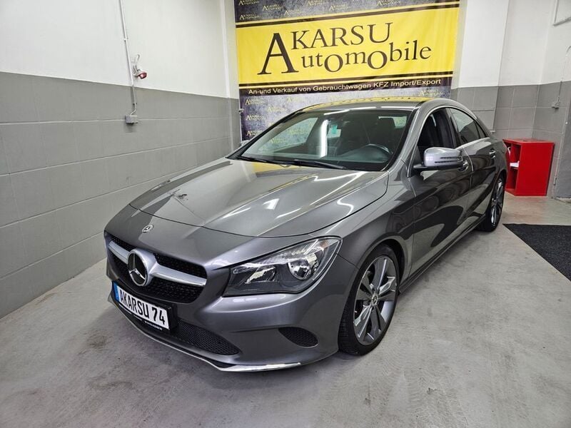 Grau Gebraucht 2019 Mercedes CLA200 Limousine | 14.700 € - Bild 1/4