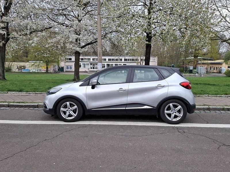 Gebraucht Renault Captur 90 PS (66 kW) 2014 Silber SUV