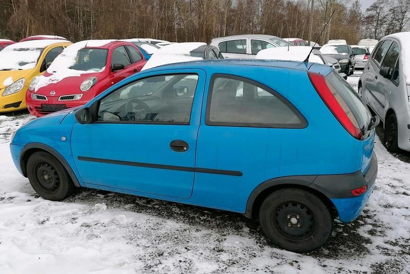 Gebraucht Opel Corsa 58 PS (42 kW) 2001 Blau Kleinwagen