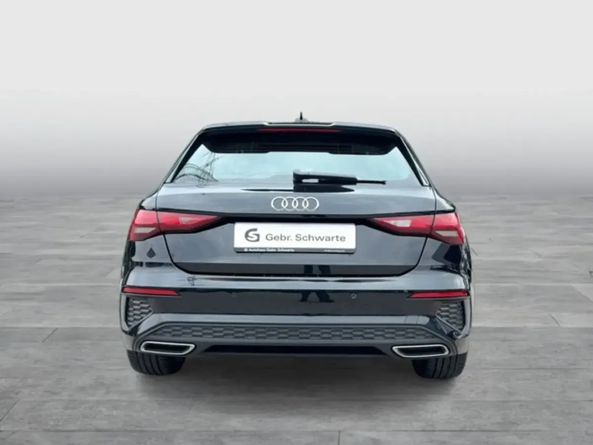 Gebraucht Audi A3 S-Line 150 PS (110 kW) 2023 Schwarz Limousine