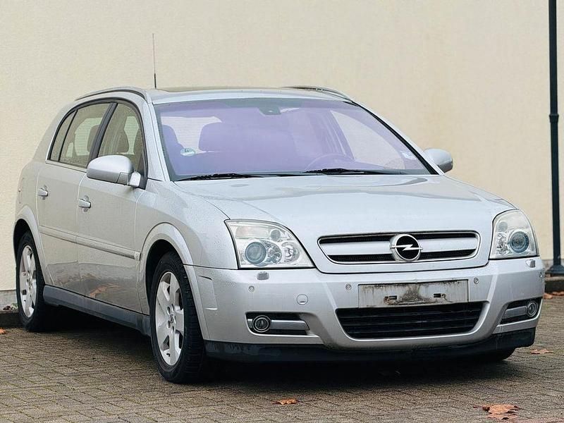 Gebraucht Opel Signum Elegance 155 PS (114 kW) 2004 Silber Kleinwagen