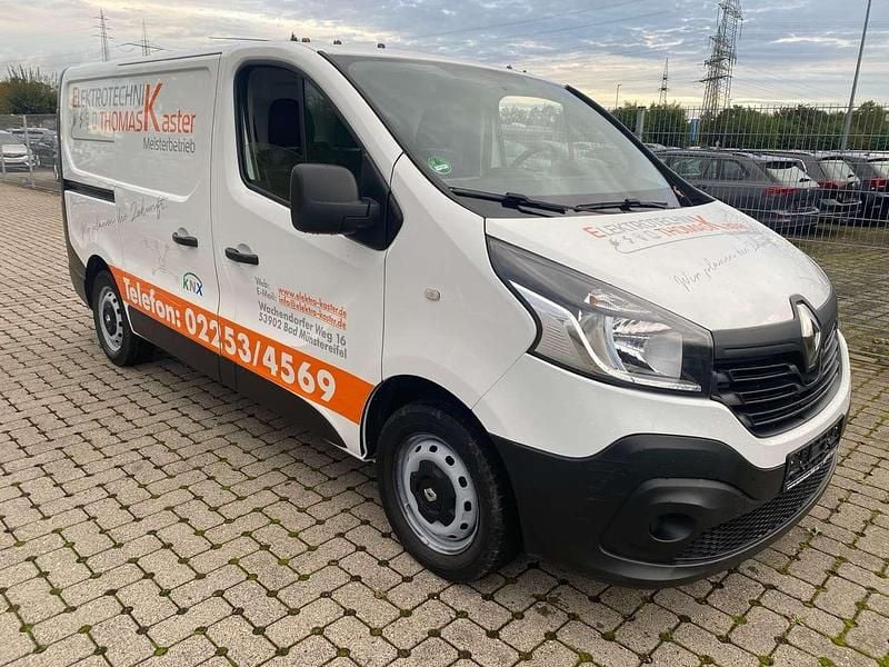 Gebraucht Renault Trafic Komfort 90 PS (66 kW) 2016 Weiß Van / Kleinbus