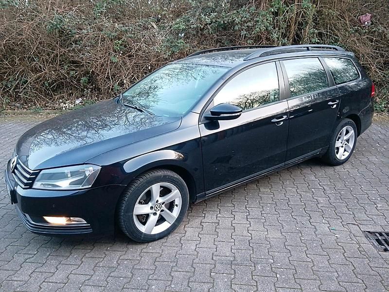 Gebraucht VW Passat 122 PS (89 kW) 2014 Schwarz Kombi