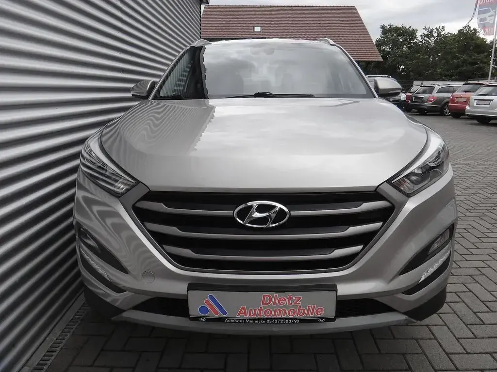 Gebraucht Hyundai Tucson Advantage 132 PS (97 kW) 2017 Grau (metallic) SUV