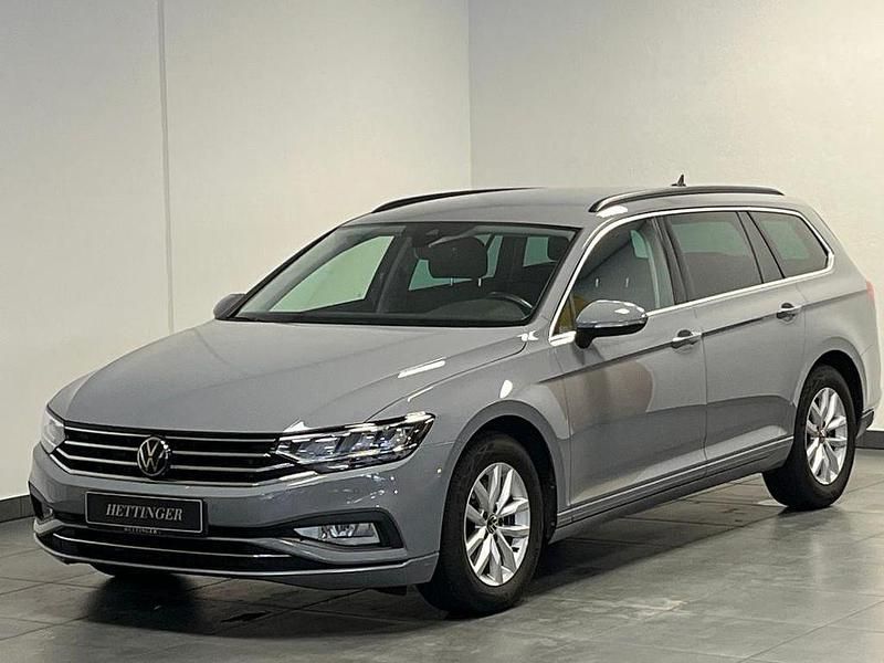 Grau Gebraucht 2023 VW Passat Business Kombi | 26.900 € (Etwas zu teuer) - Bild 1/4