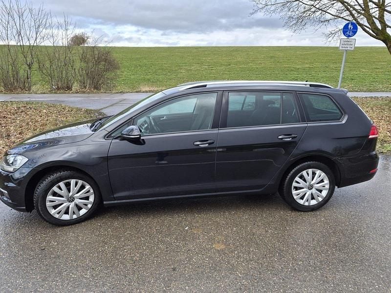 Gebraucht VW Golf VII 115 PS (84 kW) 2017 Schwarz Kombi