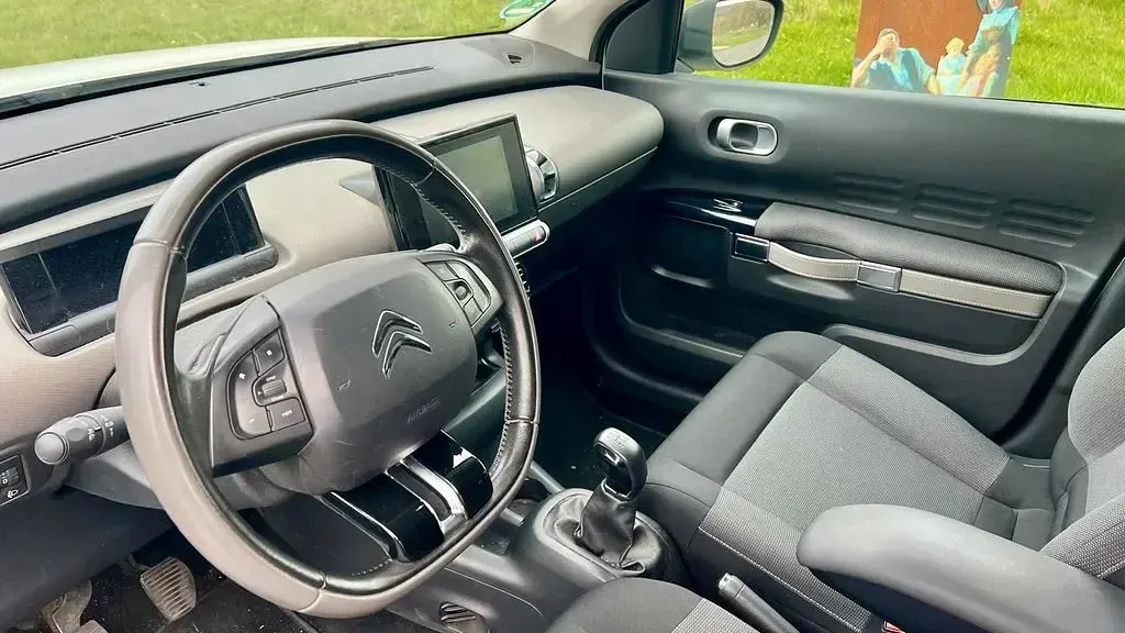 Gebraucht Citroën C4 Shine Edition 110 PS (80 kW) 2015 Weiß Limousine