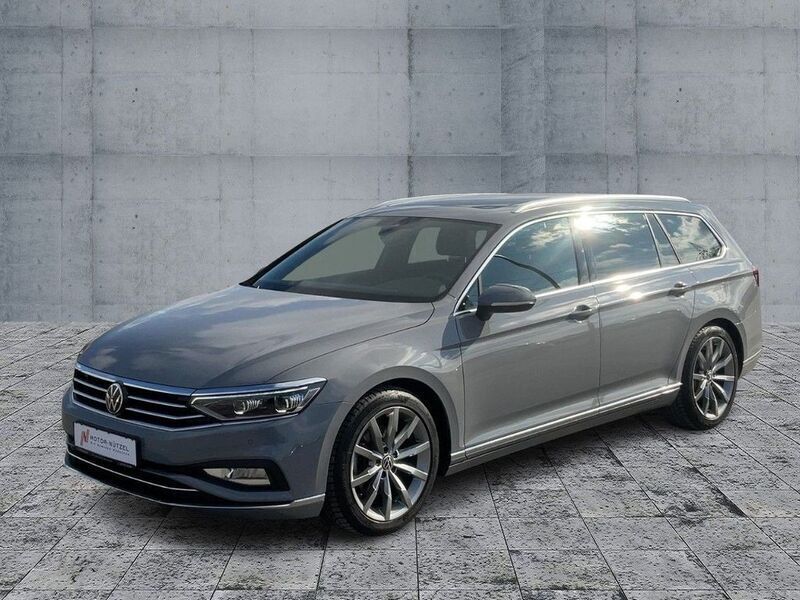 Gebraucht VW Passat Elegance 150 PS (110 kW) 2023 Mondsteingrau Kombi