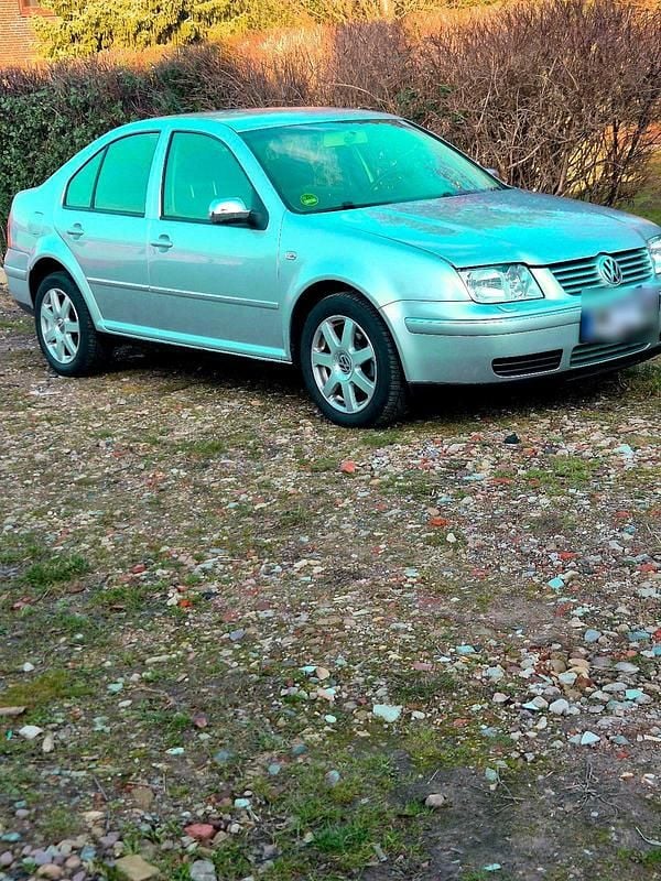 Gebraucht VW Bora 102 PS (75 kW) 2004 Silber Limousine