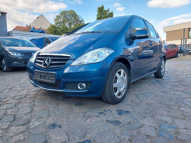 Blau Gebraucht 2009 Mercedes A160 Limousine | 4.990 € (Fairer Preis) - Bild 1/4