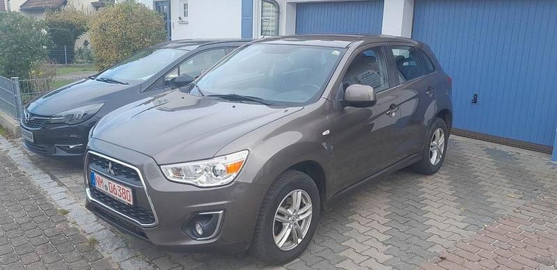 Braun Gebraucht 2014 Mitsubishi ASX Invite SUV | 6.900 € (Fairer Preis) - Bild 1/4
