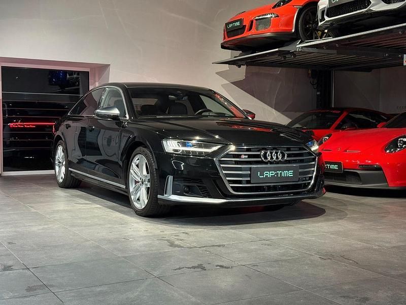 Schwarz Gebraucht 2021 Audi S8 Sport Limousine | 62.900 € (Etwas zu teuer) - Bild 1/4