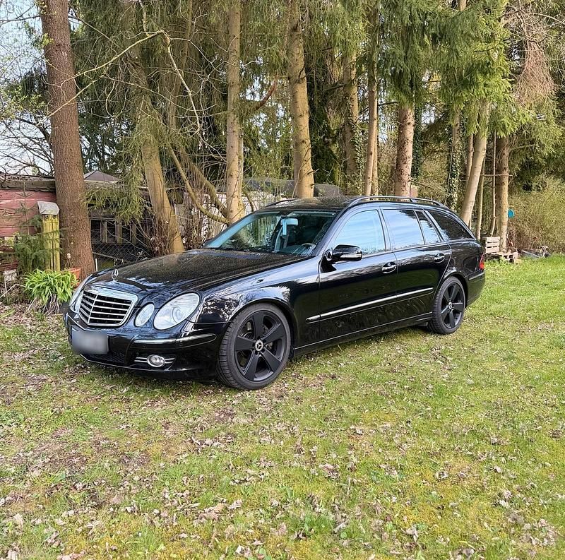 Gebraucht Mercedes E350 272 PS (200 kW) 2007 Schwarz Kombi