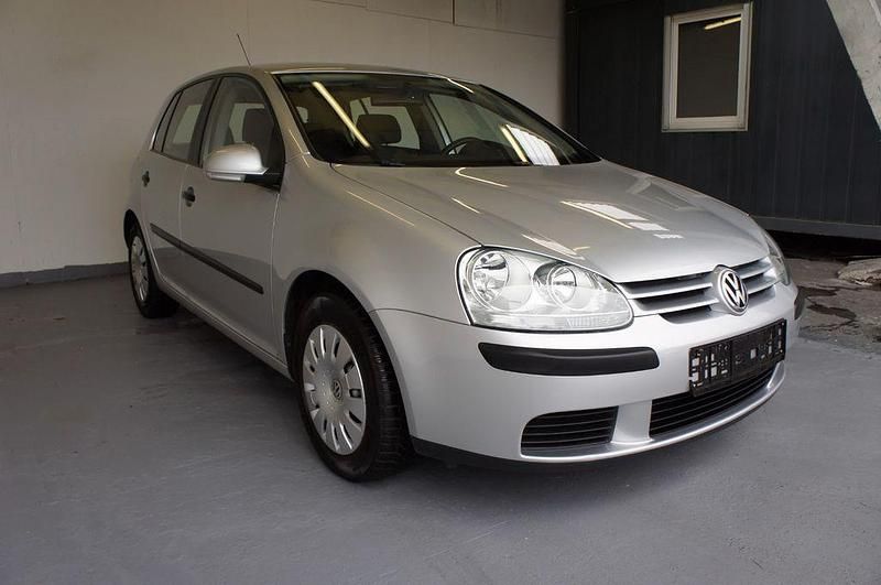 Gebraucht VW Golf V 75 PS (55 kW) 2006 Silber Limousine