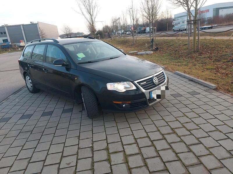 Schwarz Gebraucht 2009 VW Passat Kombi | 2.850 € (Fairer Preis) - Bild 1/4