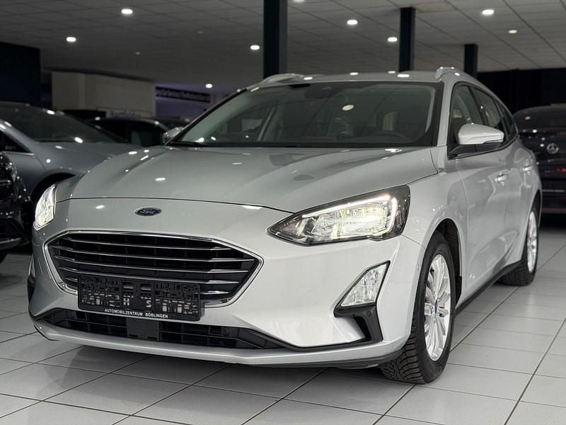 Gebraucht Ford Focus Titanium 125 PS (91 kW) 2021 Silber Kombi