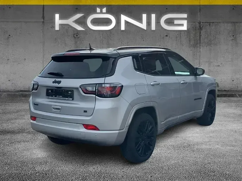 Gebraucht Jeep Compass 180 PS (132 kW) 2022 Silber SUV