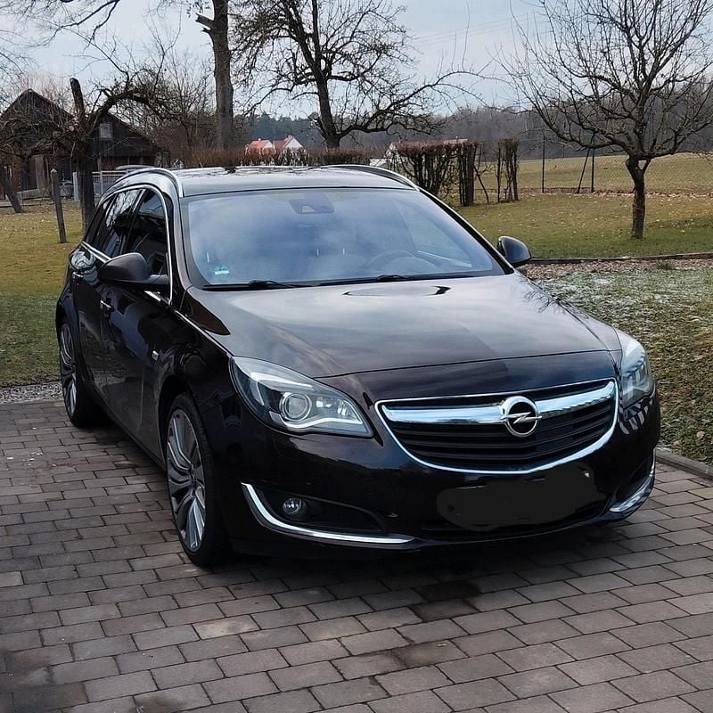 Braun Gebraucht 2025 Opel Insignia Kombi | 8.500 € (Guter Preis) - Bild 1/4