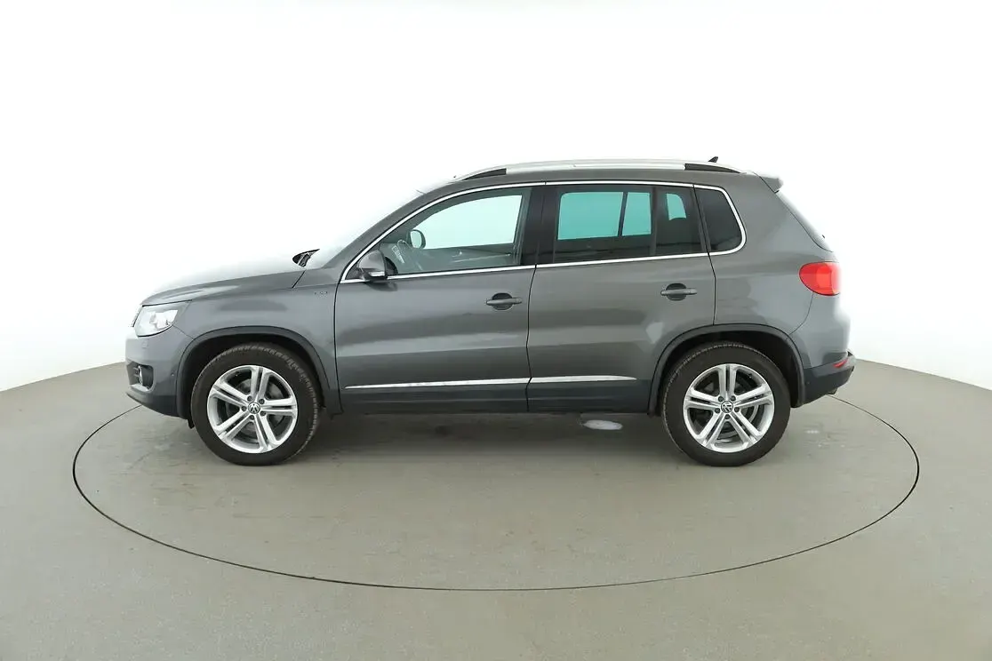 Gebraucht VW Tiguan LOUNGE 150 PS (110 kW) 2016 Grau SUV