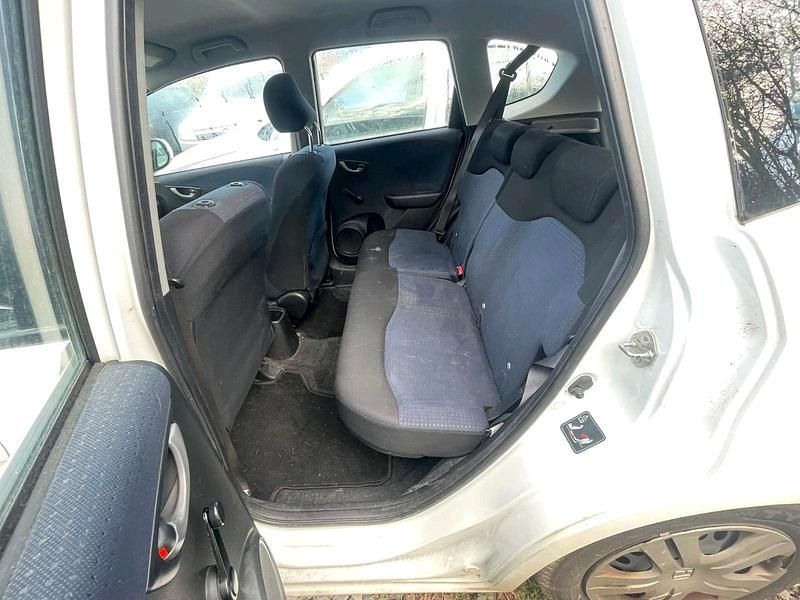 Gebraucht Honda Jazz 90 PS (66 kW) 2009 Weiß Kleinwagen