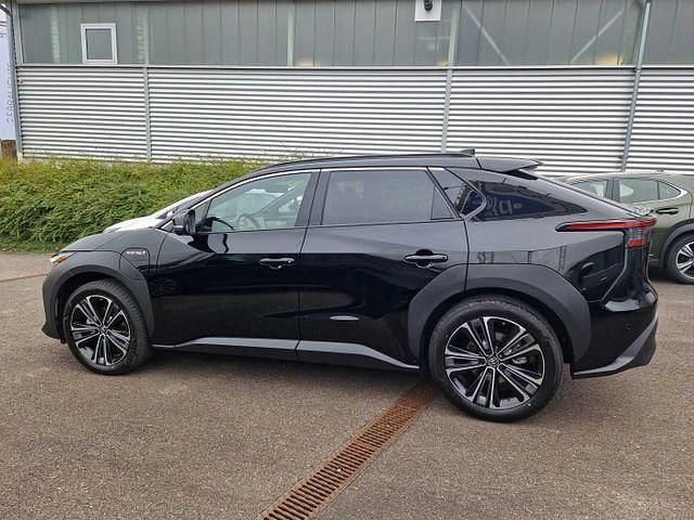 Gebraucht Toyota bZ4X Comfort 150 kW (204 PS) 2023 Onyxschwarz SUV