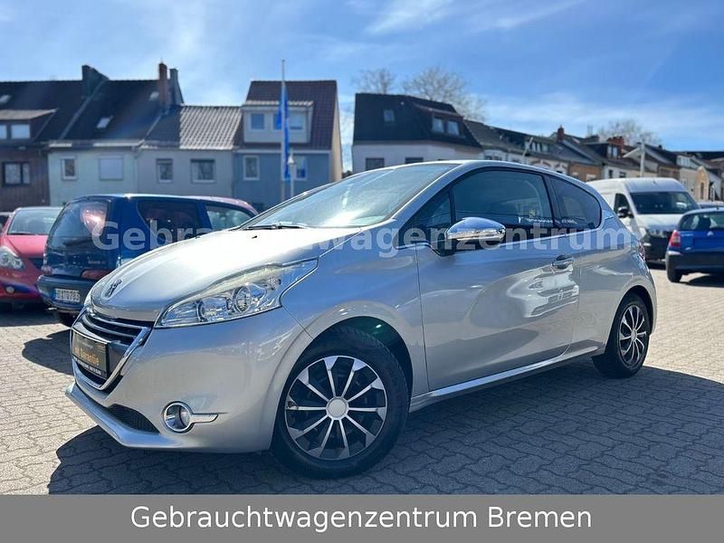 Gebraucht Peugeot 208 Allure 114 PS (83 kW) 2013 Grau Kleinwagen