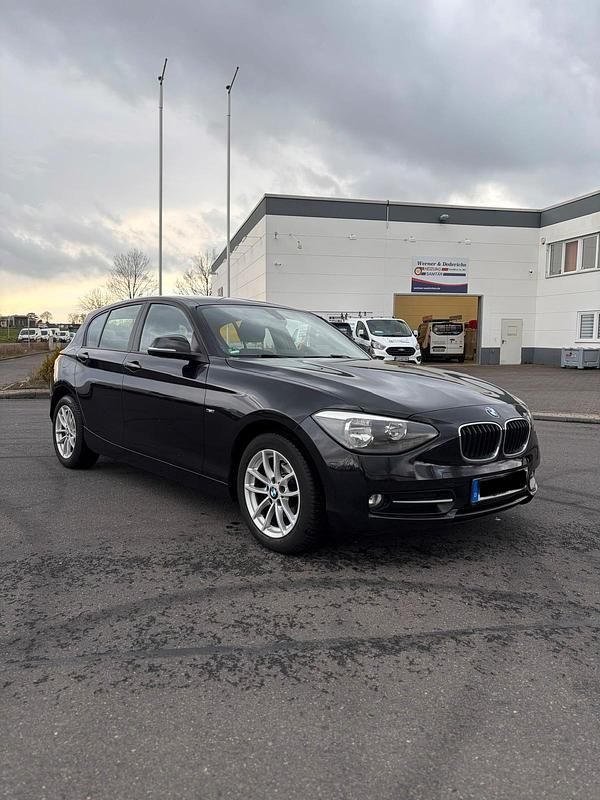 Gebraucht BMW 116 136 PS (100 kW) 2012 Schwarz Kleinwagen