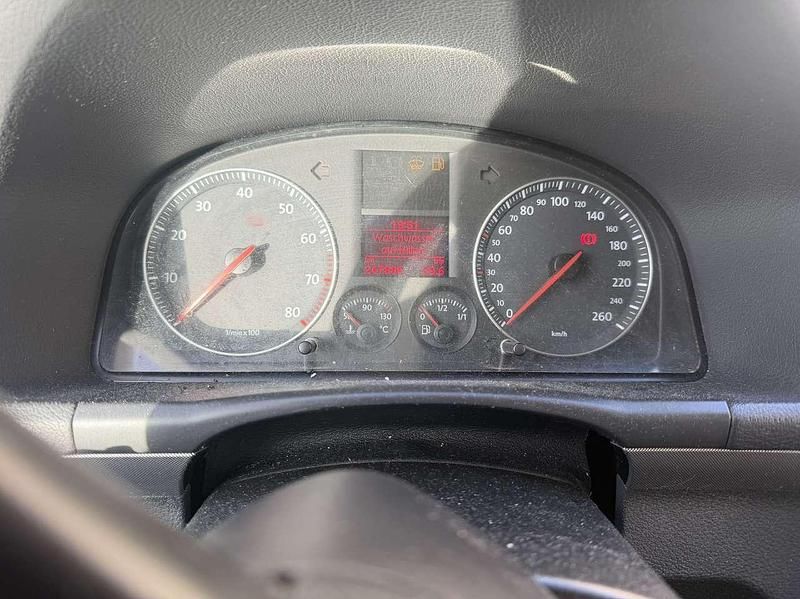 Gebraucht VW Touran Conceptline 102 PS (75 kW) 2005 Van / Kleinbus