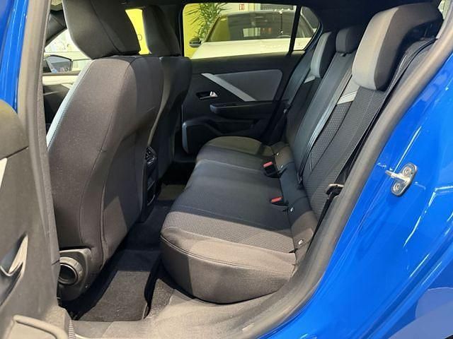 Gebraucht Opel Astra Edition 131 PS (96 kW) 2025 Blau Limousine
