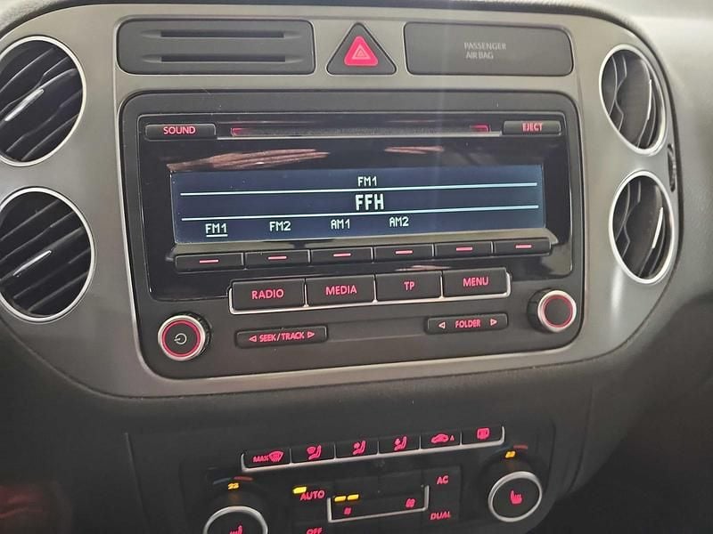 Gebraucht VW Golf VII 122 PS (89 kW) 2012 Blau Limousine