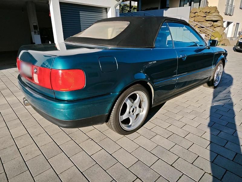 Gebraucht Audi Cabriolet 133 PS (97 kW) 1992 Grün Cabrio