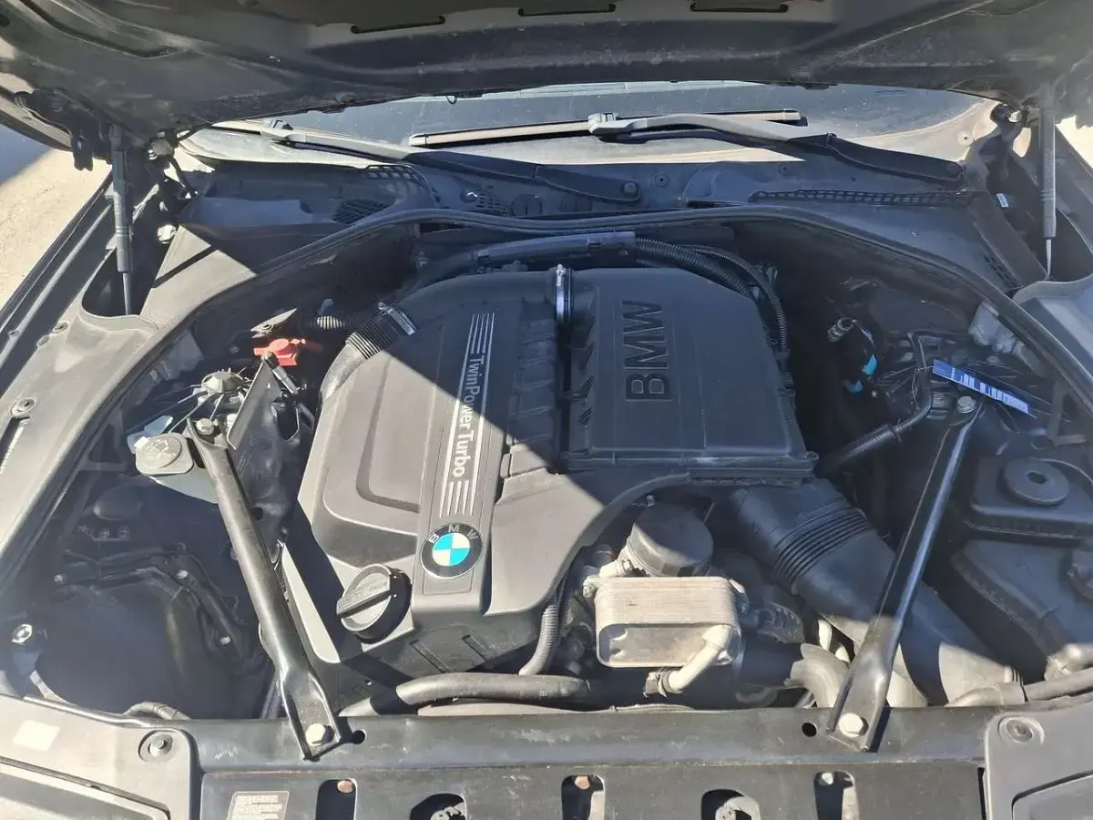 Gebraucht BMW 535 306 PS (225 kW) 2012 Blau Kombi