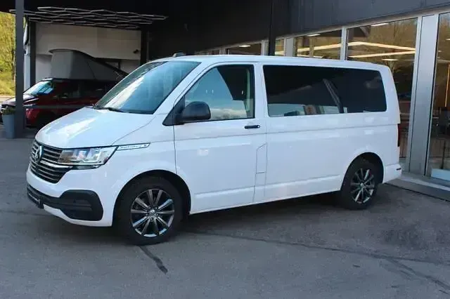 Second-hand VW Multivan Trendline 190 CP (139 kW) 2021 Andere Monovolum